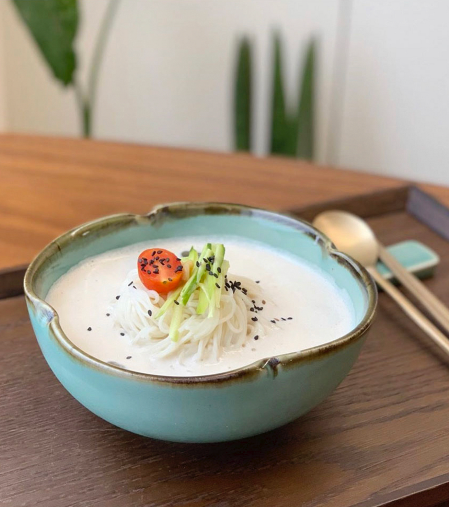 Goryeo[Korean] Celadon Clover Bowl